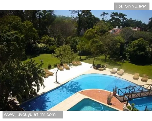 埃斯特旺与家人共同搬入新居,告别酒店生活开启新篇章