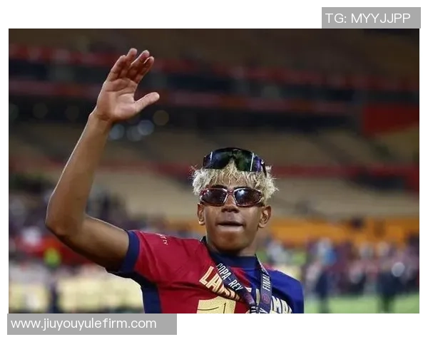 前球员建议亚马尔接受耻骨手术以避免伤痛困扰